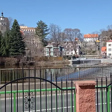 U Splavu Pensjonat *