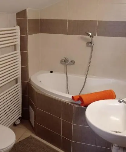 Konukevi U Splavu